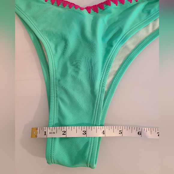 Cupshe Green Two Piece Bikini with Red Trim - Picture 11 of 13